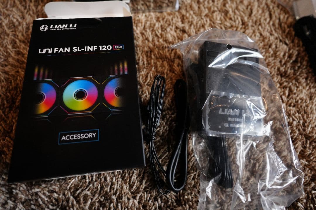 セット割引き有り】Lian Li　UNI FAN SL-INF 120 3個パッ