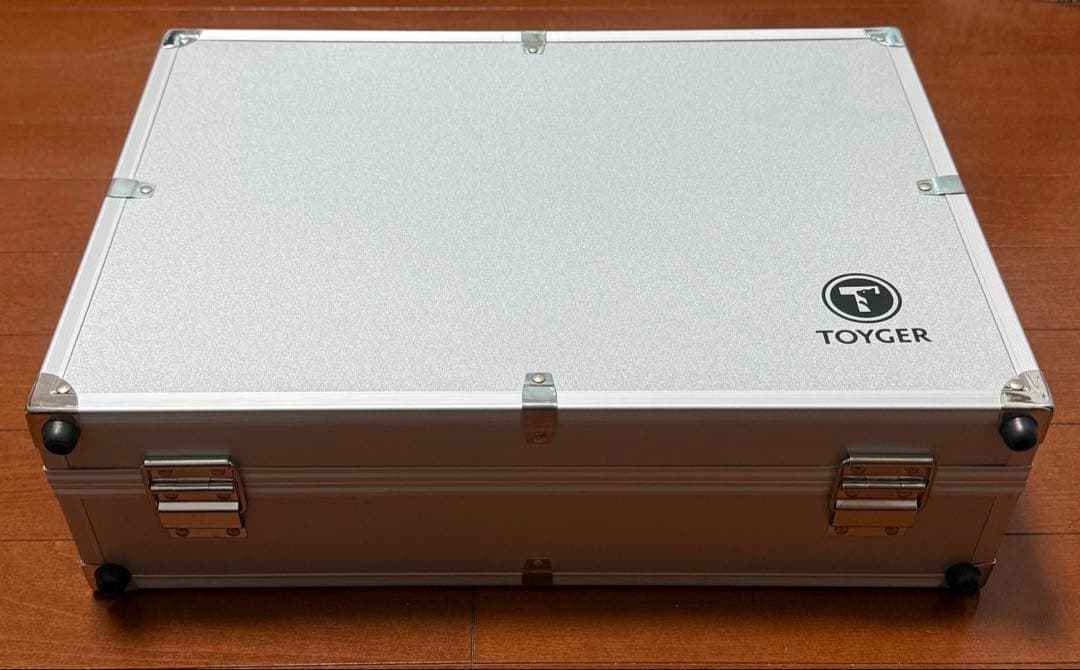TOYGER CEO Storage アルミ製 アタッシュケース シルバー