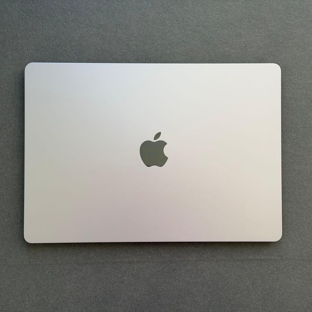 MacBook Air 15インチ M2 8GB 512GB UK配列