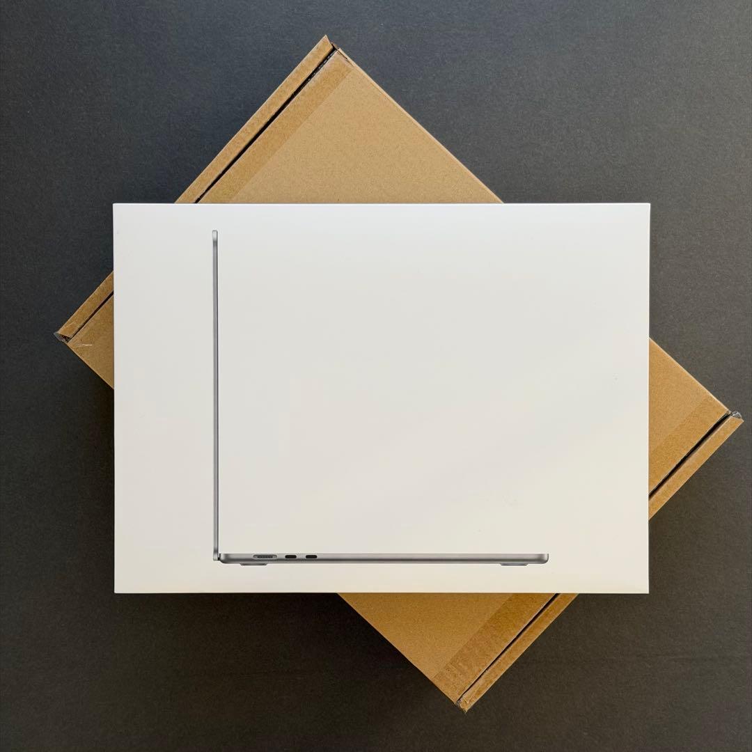 MacBook Air 15インチ M2 8GB 512GB UK配列