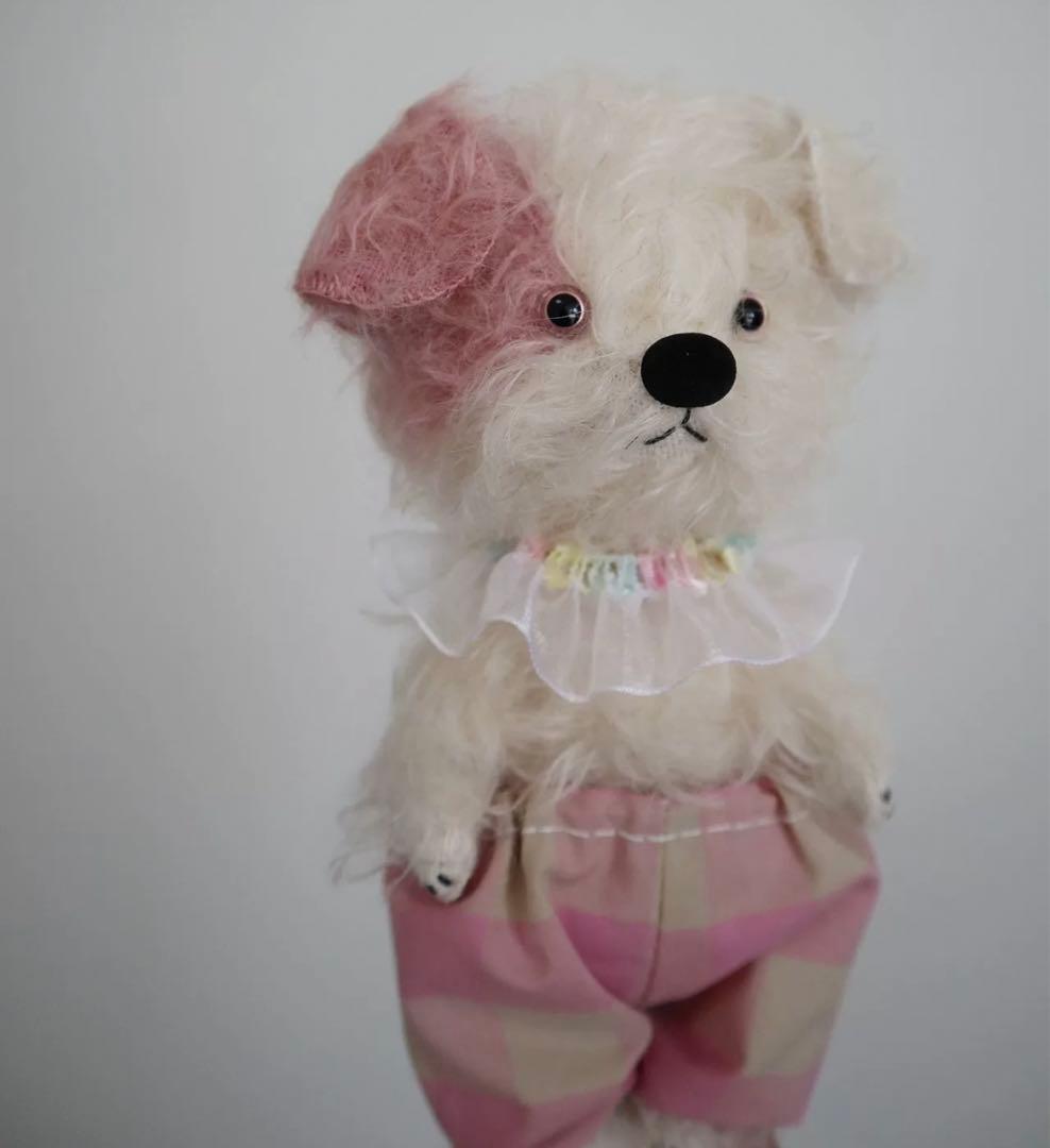 甘いカラーのワンさん アーティストベア 犬 テディベア 海外作家様 ハンドメイド