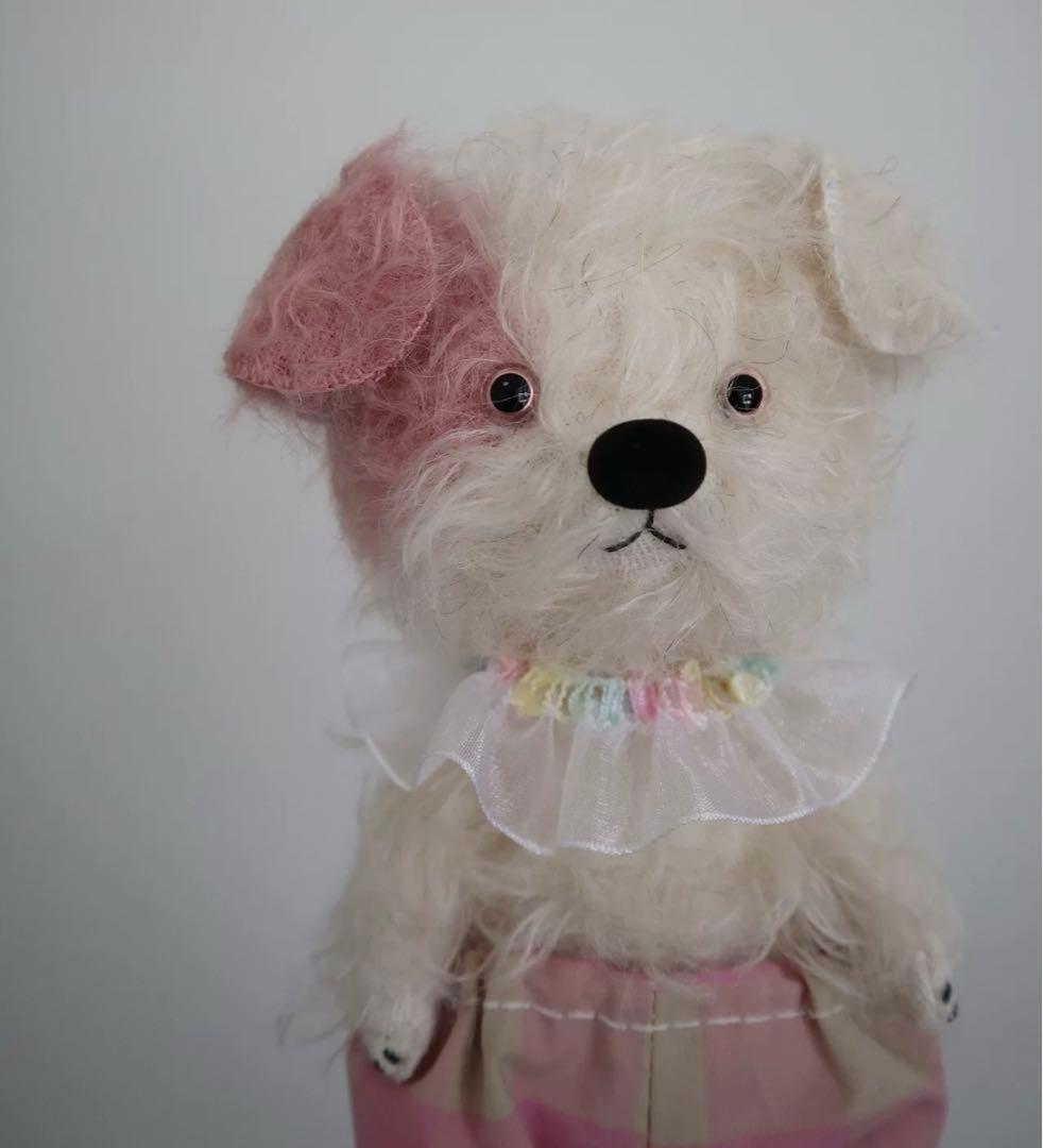 甘いカラーのワンさん アーティストベア 犬 テディベア 海外作家様 ハンドメイド