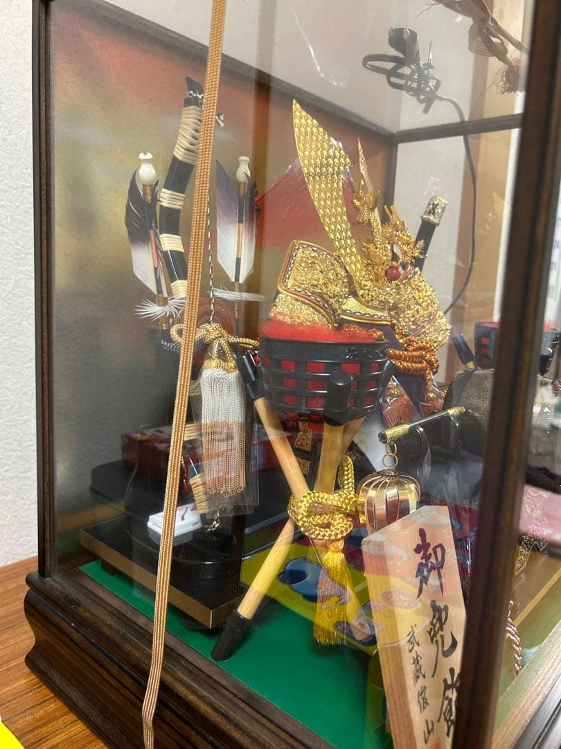 兜　五月人形 ガラスケース入り　武蔵俊山　オルゴールつき　ライト　引取希望