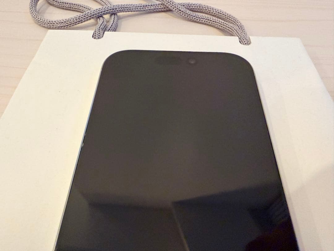 iPhone 16 Pro ホワイトチタニウム 128GB SIMフリー