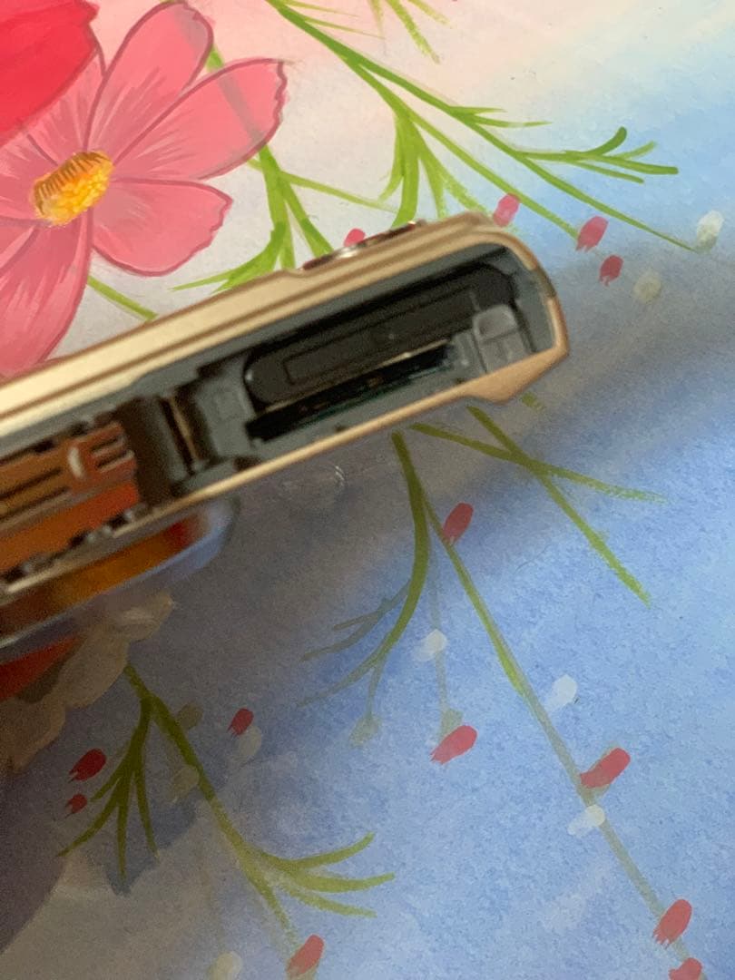 CASIO EXILIM EX-ZS170 コンパクトデジタルカメラ。