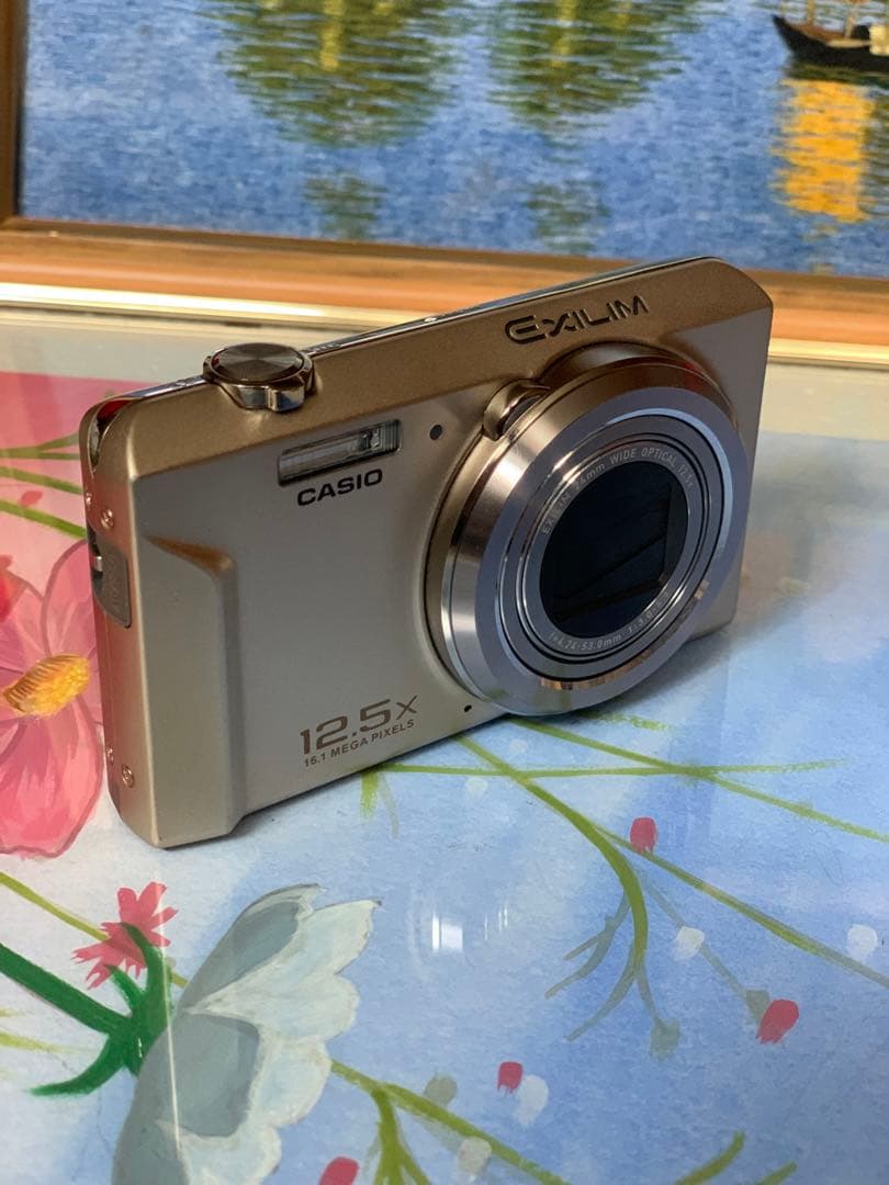 CASIO EXILIM EX-ZS170 コンパクトデジタルカメラ。