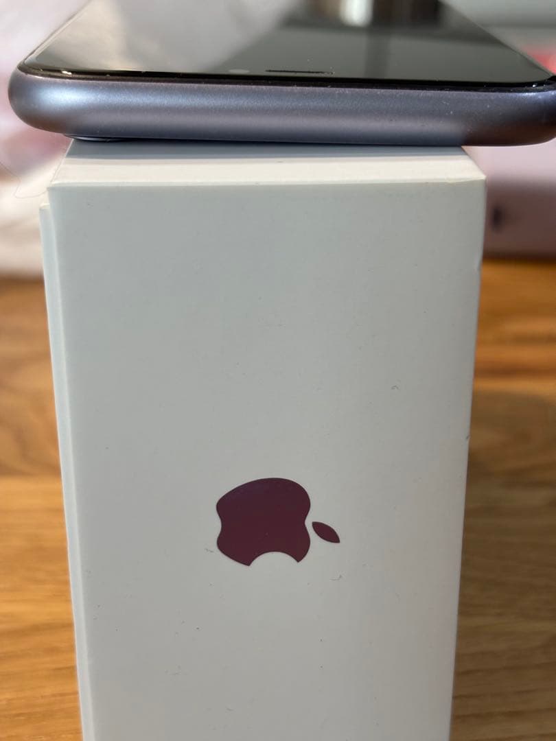 Apple iPhone 11 パープル 本体　SIMフリー