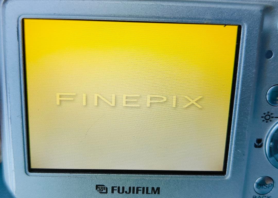 FUJIFILM FinePix F30 6.3メガピクセル