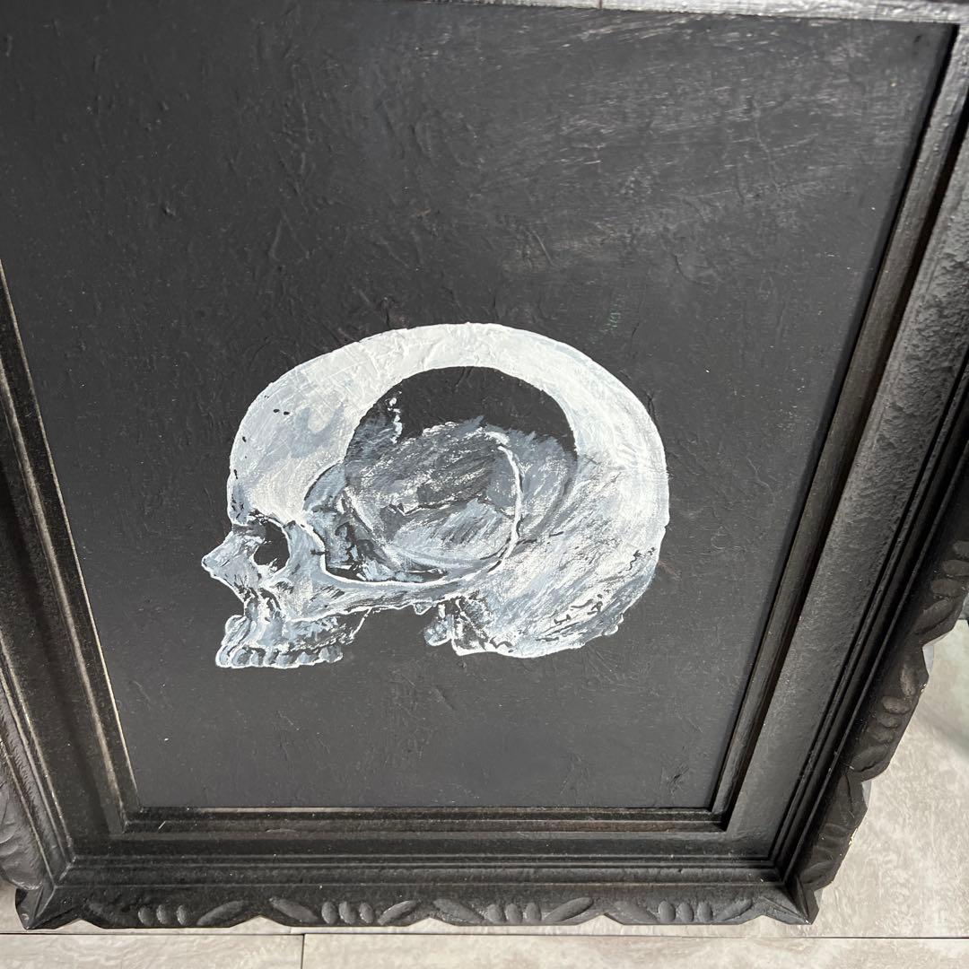 スカルの絵画（白黒）　アート　絵画　ドクロ