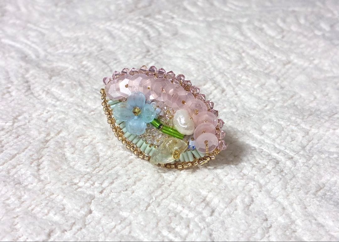 ガラスビーズイヤリング *suumi 刺繍ハンドメイド