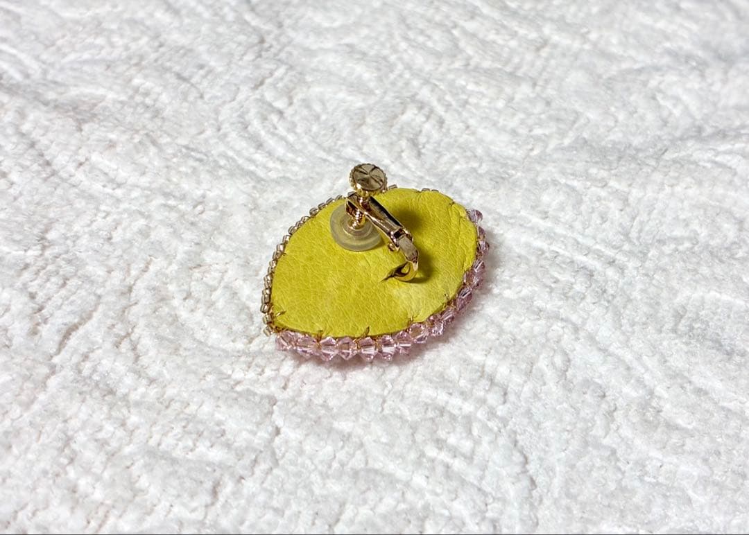 ガラスビーズイヤリング *suumi 刺繍ハンドメイド