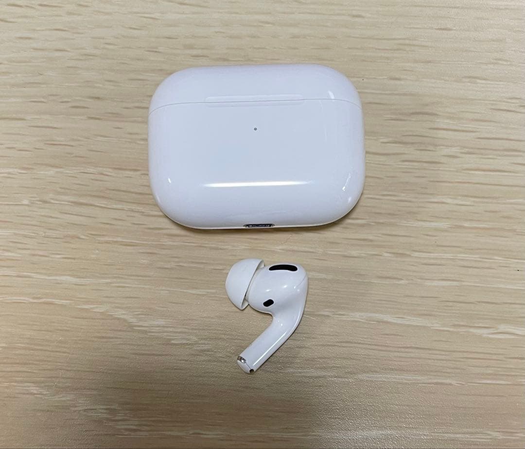 美品　AirPods Pro 本体　※ケースと右耳のみ