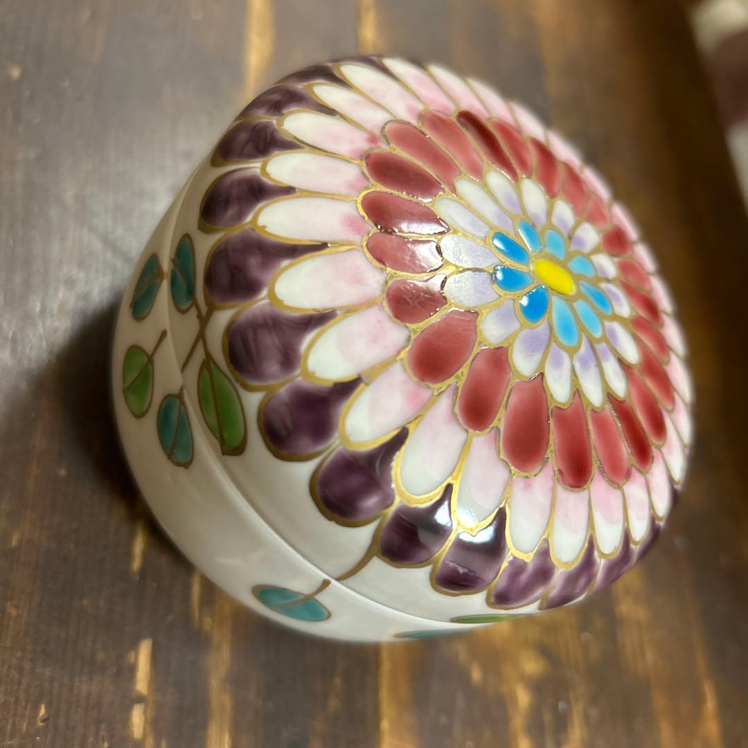 京都　京焼　清水焼　蓋物　蓋付き小物入れ　手描き　色絵