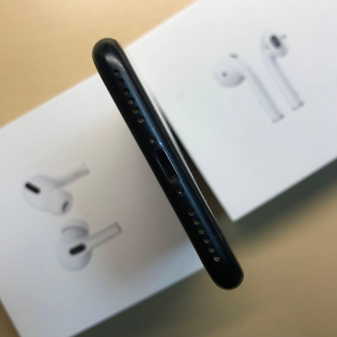 iPhone SE2 ブラック64GB100％割れなし