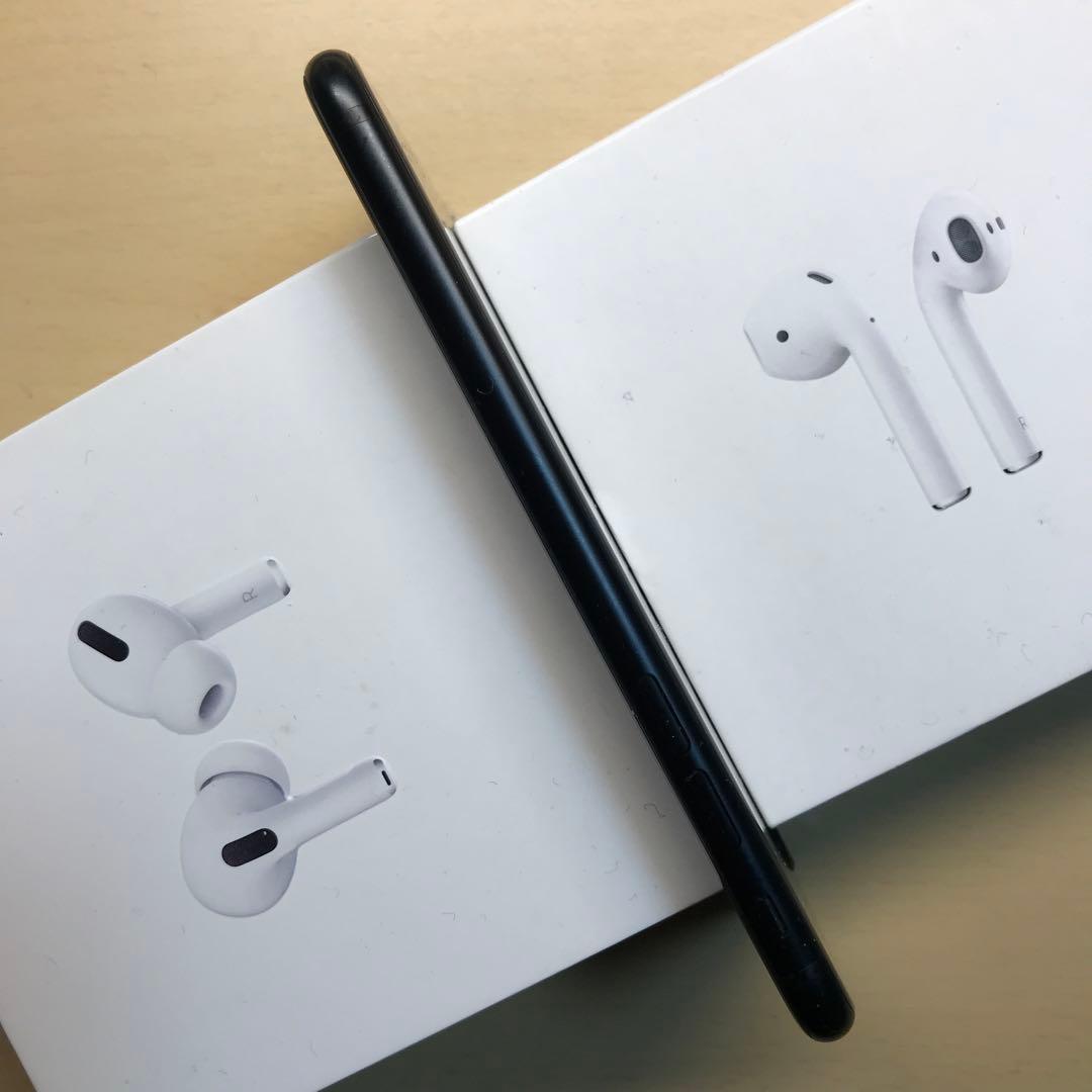 iPhone SE2 ブラック64GB100％割れなし