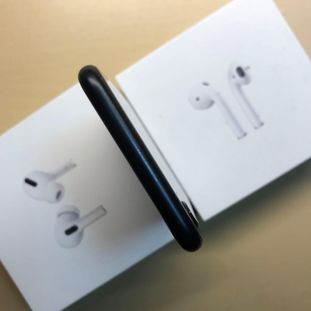 iPhone SE2 ブラック64GB100％割れなし