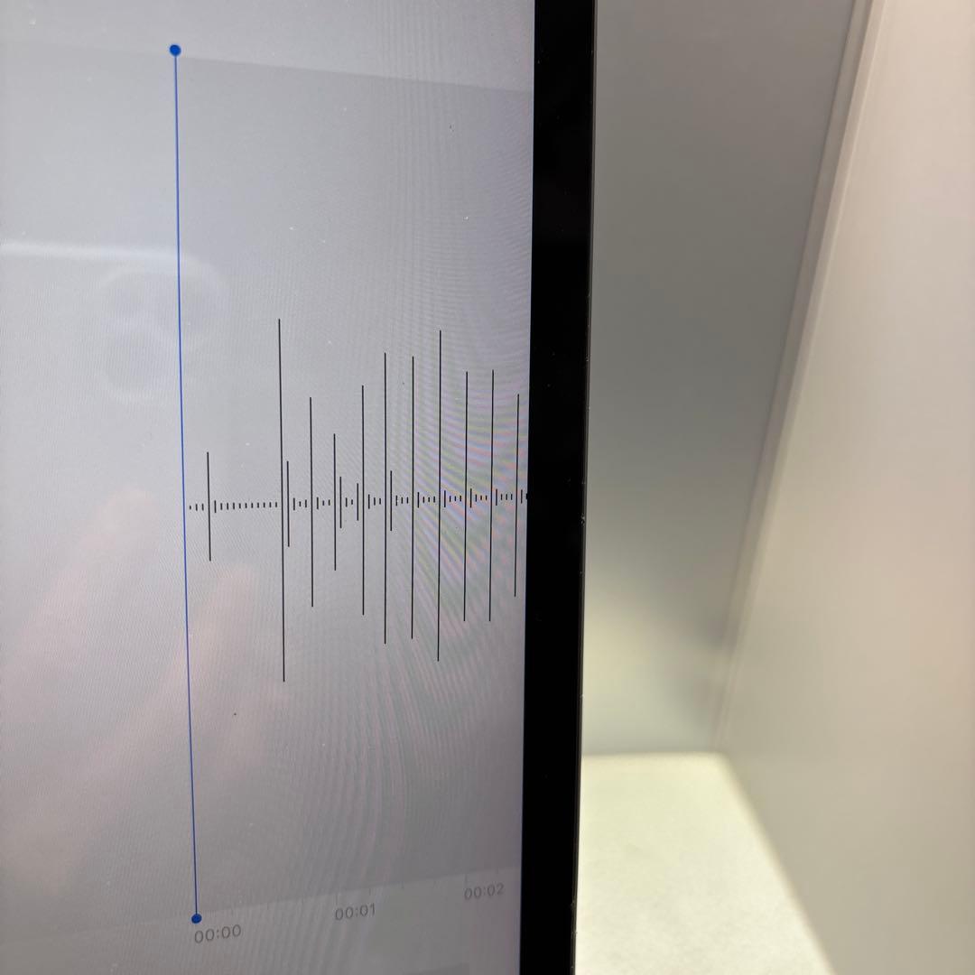 iPad 8 32G Wi-Fi＋sim.au PSEパッテリー新品100％