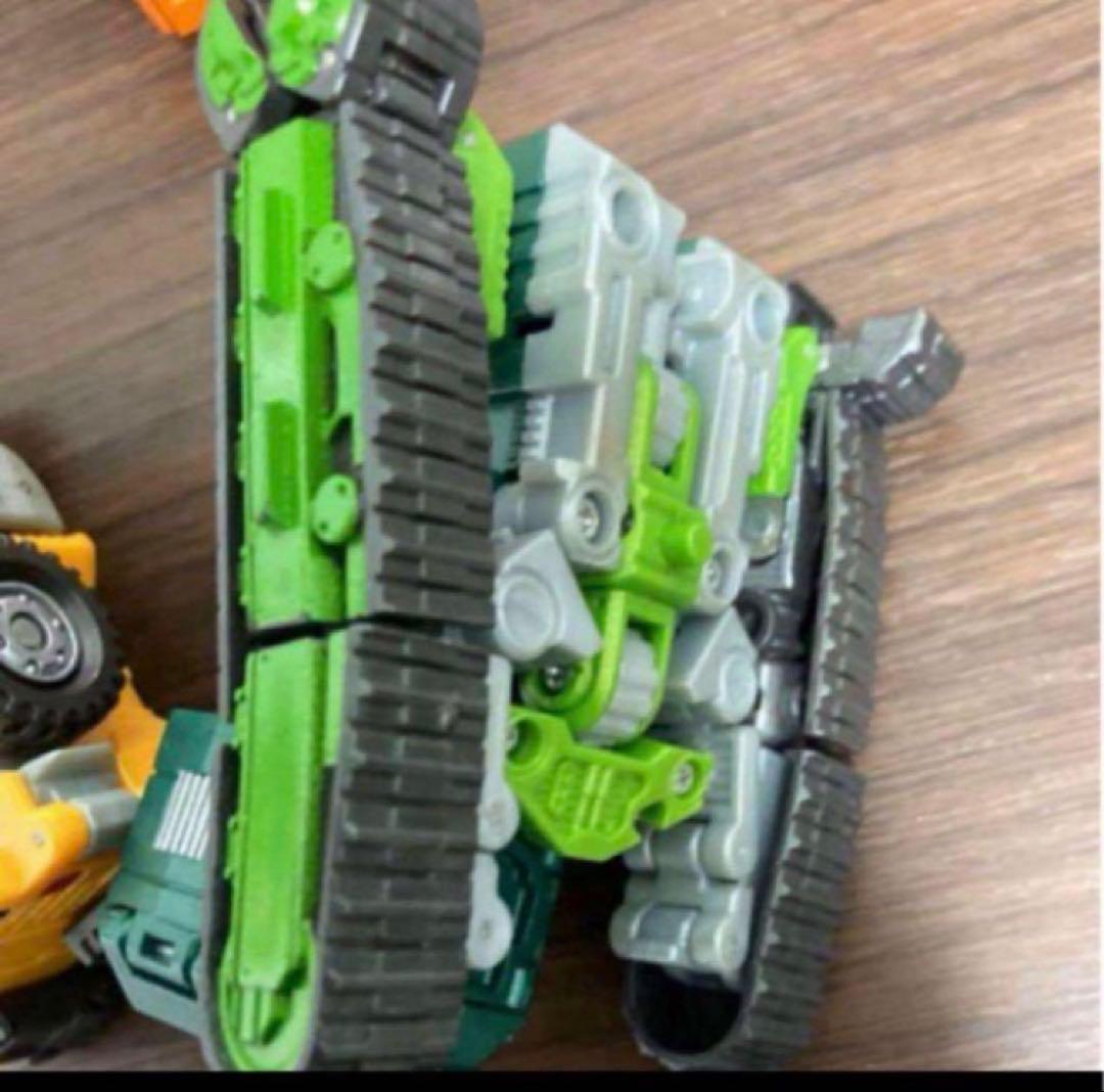 トランスフォーマー　ビルドキング　カーロボット①