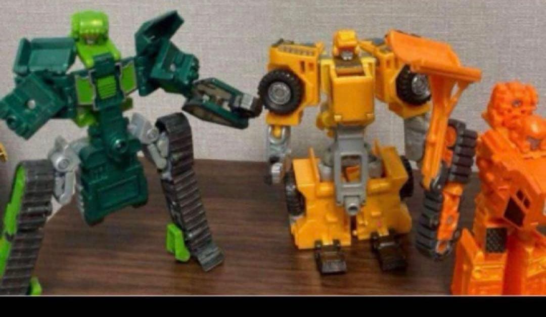 トランスフォーマー　ビルドキング　カーロボット①