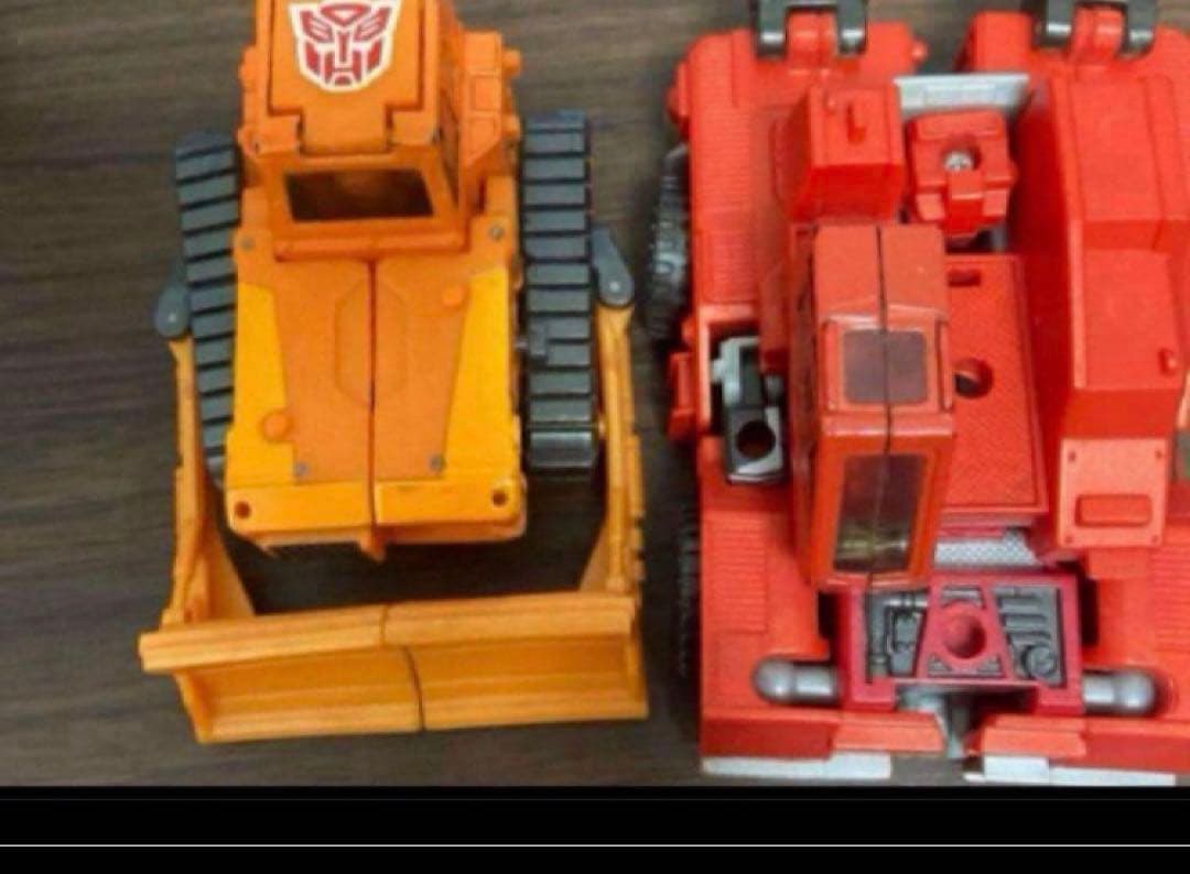 トランスフォーマー　ビルドキング　カーロボット①