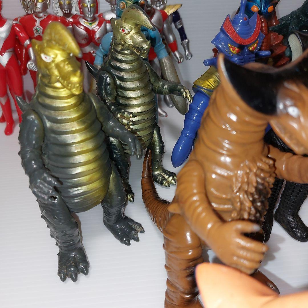 ウルトラマン　旧ウルトラ怪獣 シリーズまとめ売り27体！当時物ソフビ