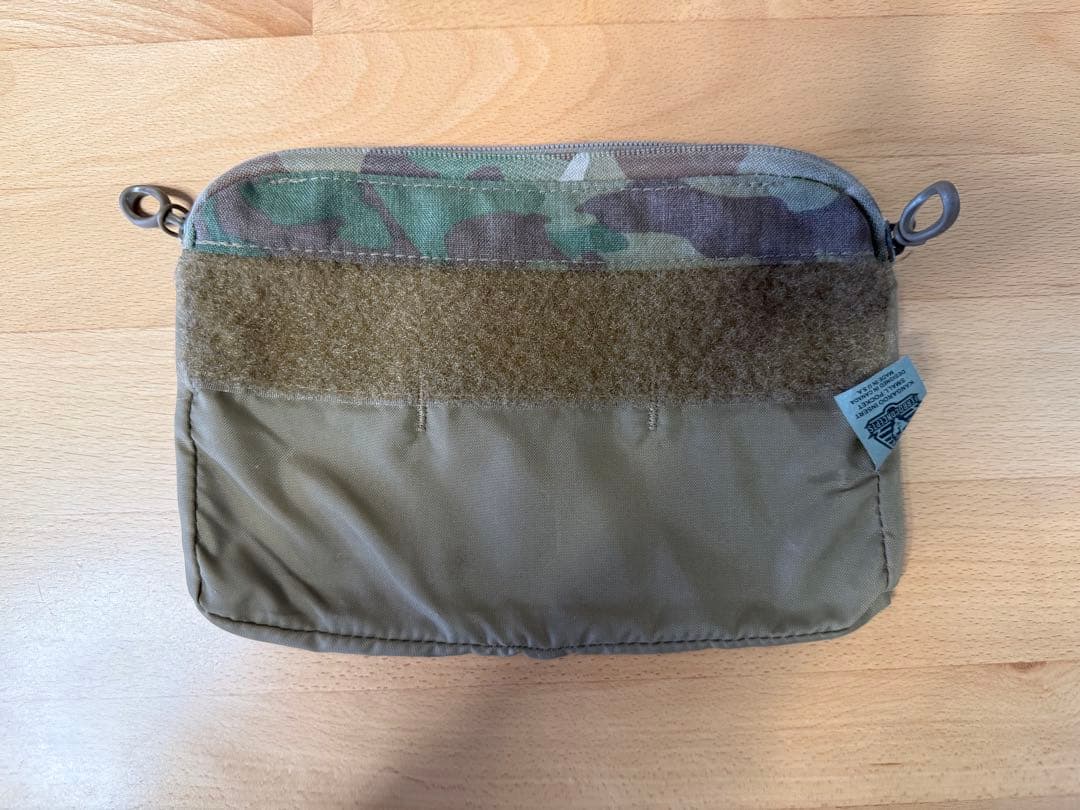 実物フェローコンセプトKANGAROO INSERT -Large POCKET