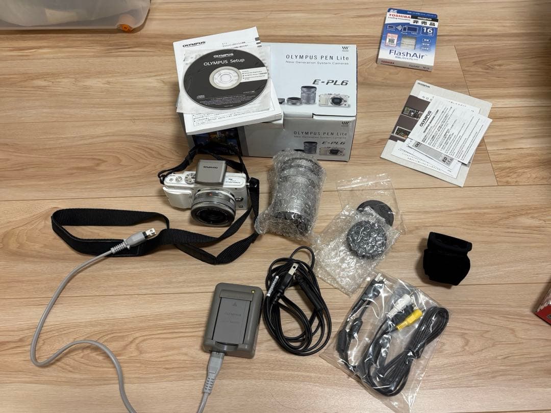 OLYMPUS E-PL6 デジタル一眼レフカメラ