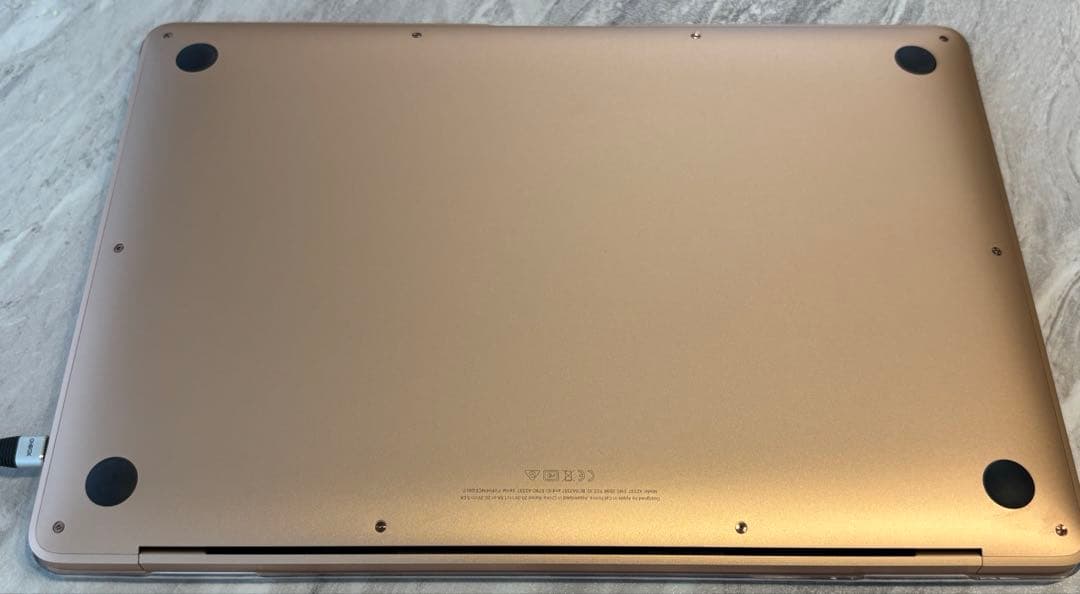 MacBook Air M1 充放電回数8回 最大容量98%メモリ8GB 256