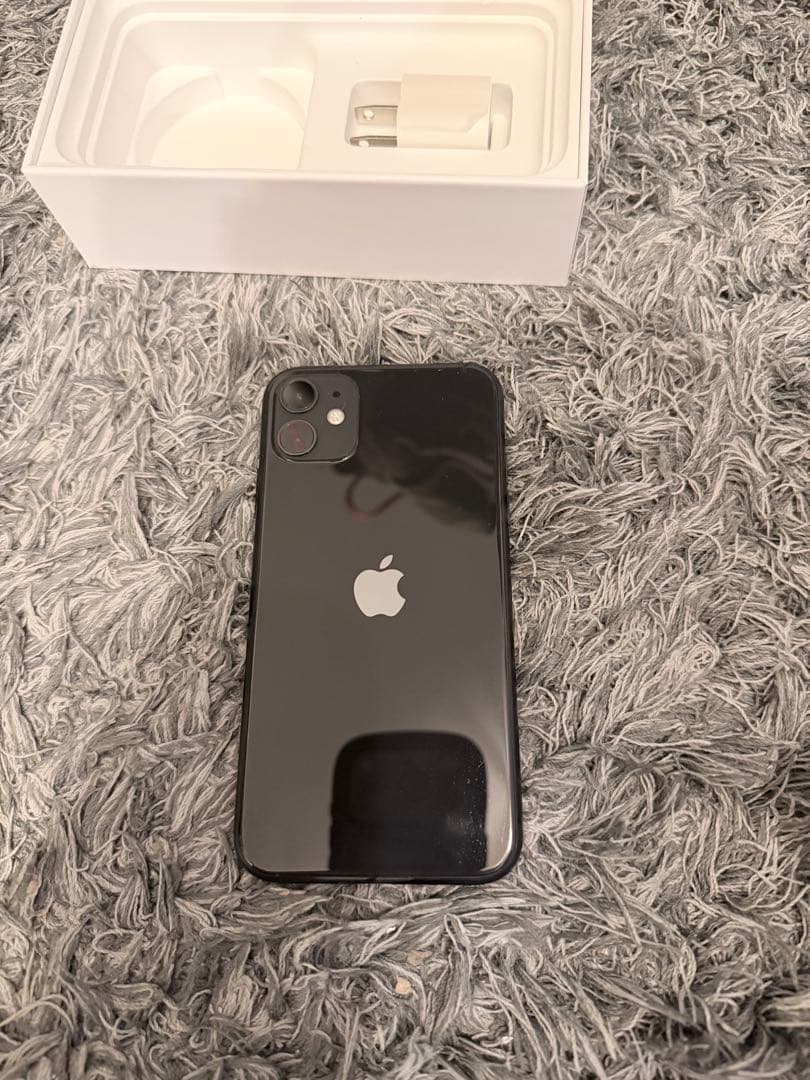 Apple iPhone 11 ブラック 本体 新品充電器付き