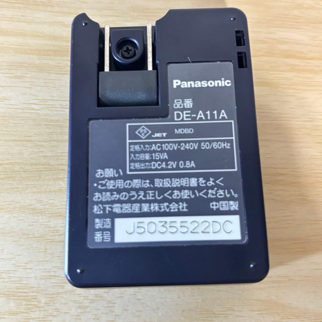 パナソニック　LUMIX DMC-FX07 コンパクトデジタルカメラ シルバー