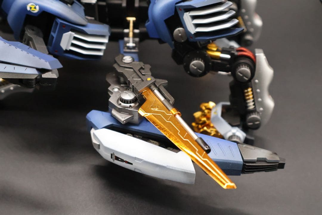 ゾイド　コトブキヤ　HMM ブレードライガー・フォルティス