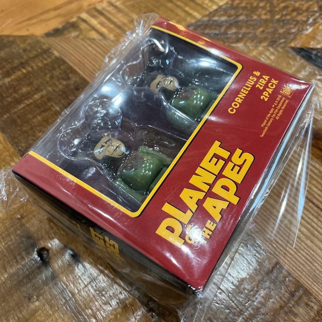 ベアブリック　猿の惑星 コーネリアス ＆ ジーラ 2パック　完売品　RBRICK