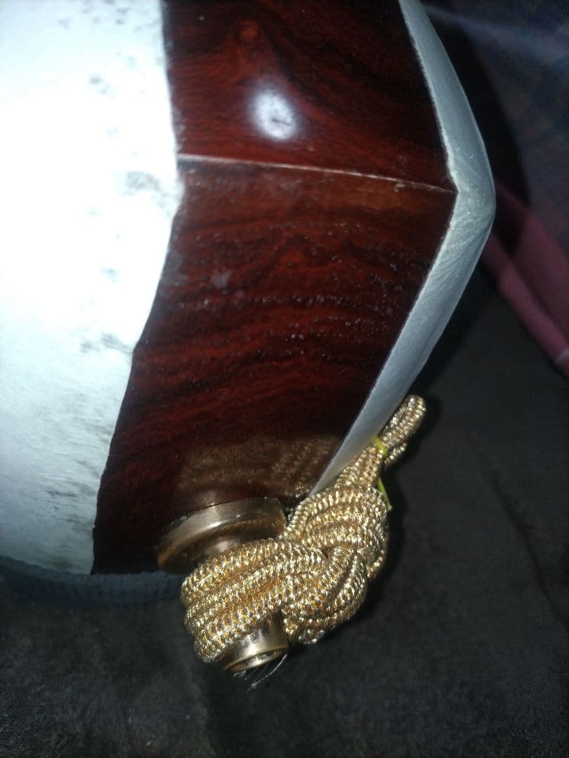 津軽三味線（子持ち綾杉胴）皮張り替え済み