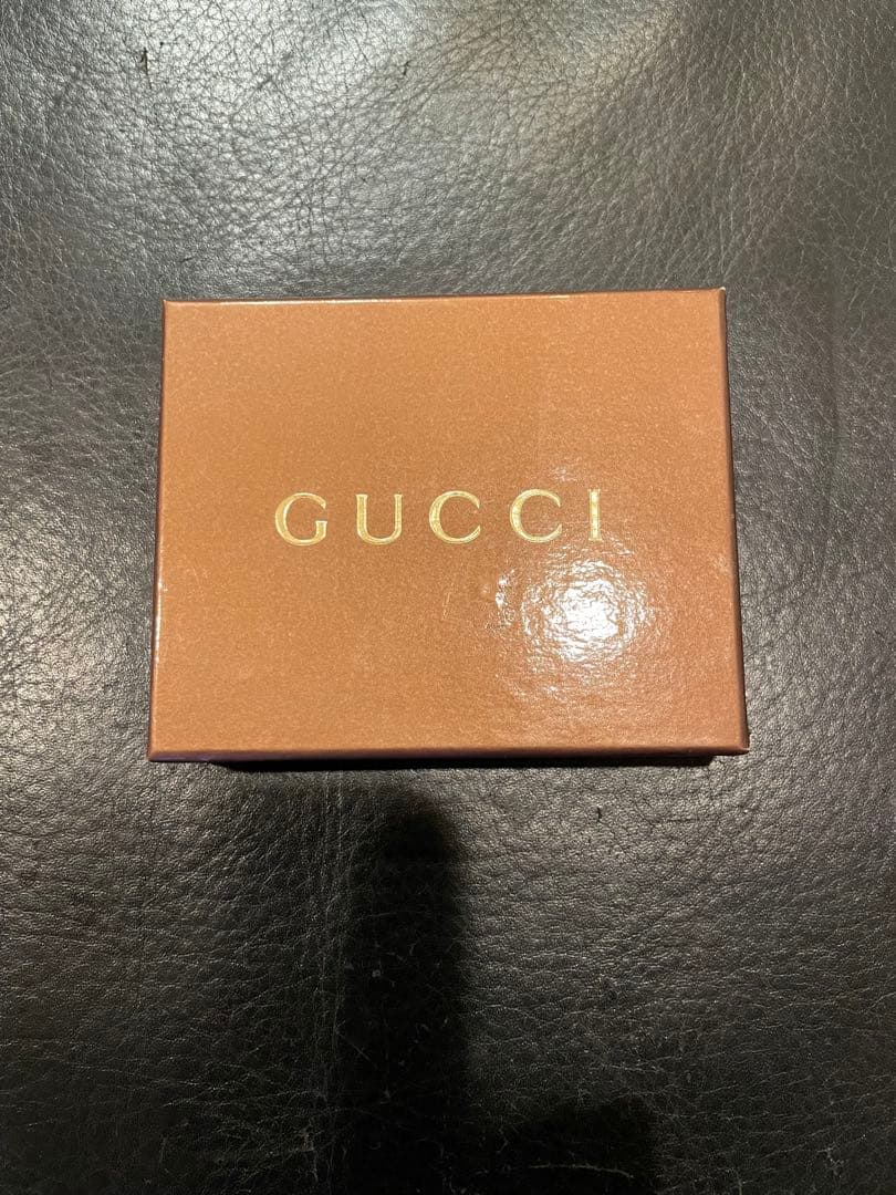 GUCCI シルバーストラップ