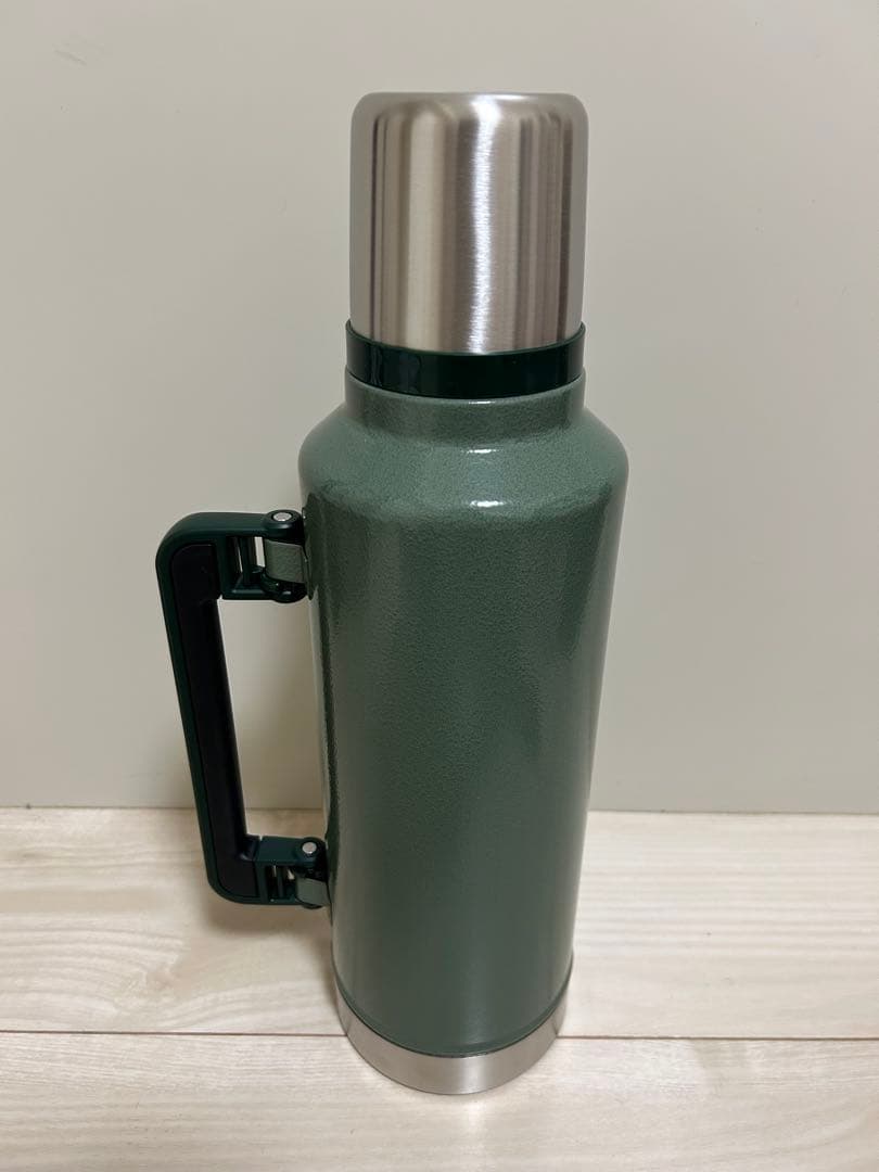 【新品】STANLEY CLASSIC BOTTLE 1.9Lダークグリーン