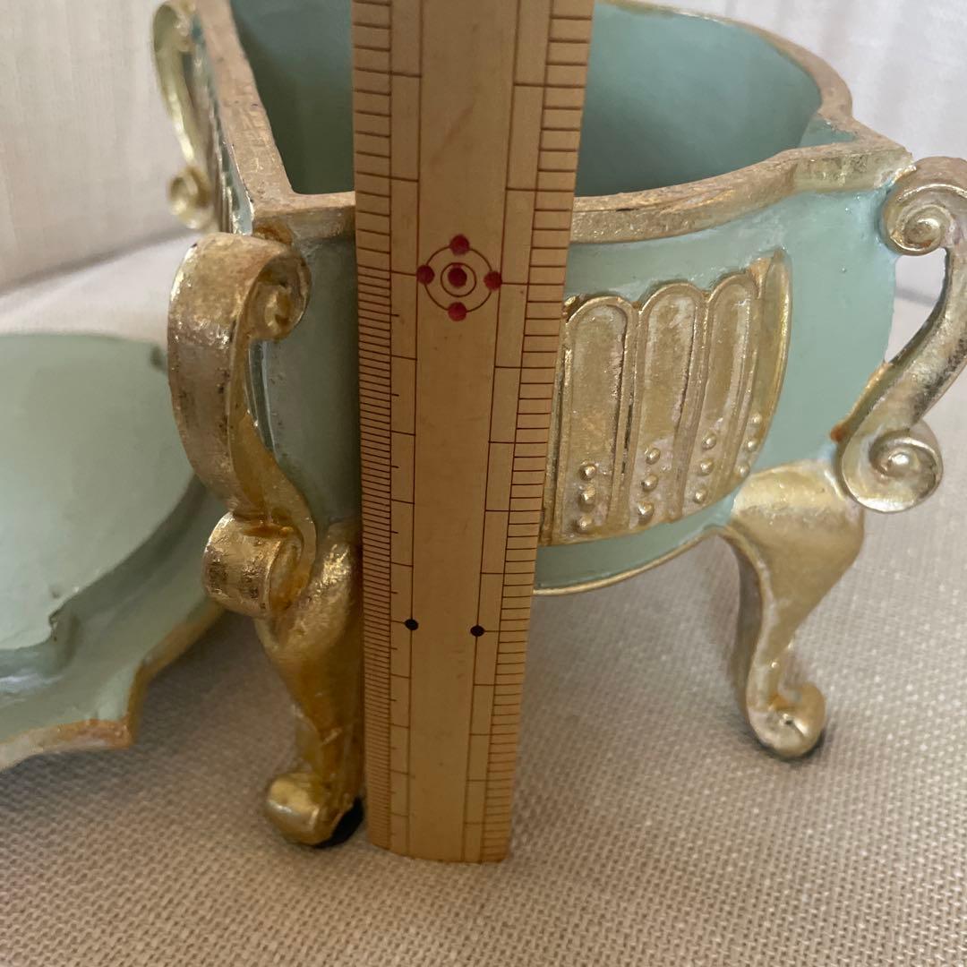 少し古いリボン柄小物アクセサリー入れ