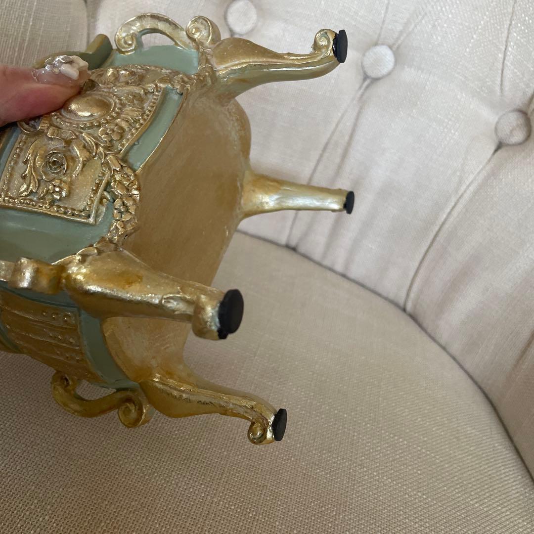 少し古いリボン柄小物アクセサリー入れ