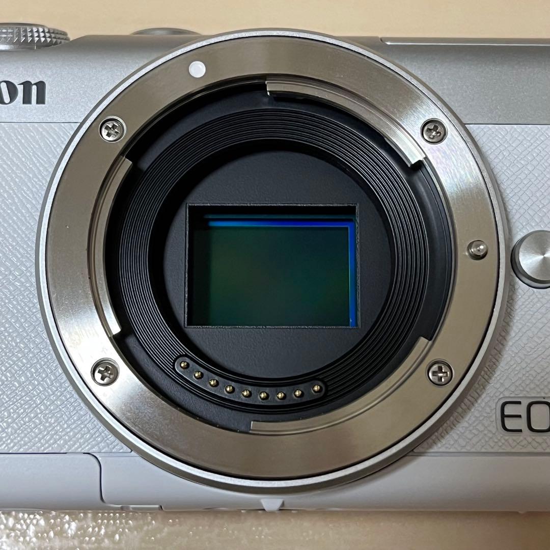 Canon ミラーレス一眼カメラ EOS M200 ダブルレンズキット ホワイト
