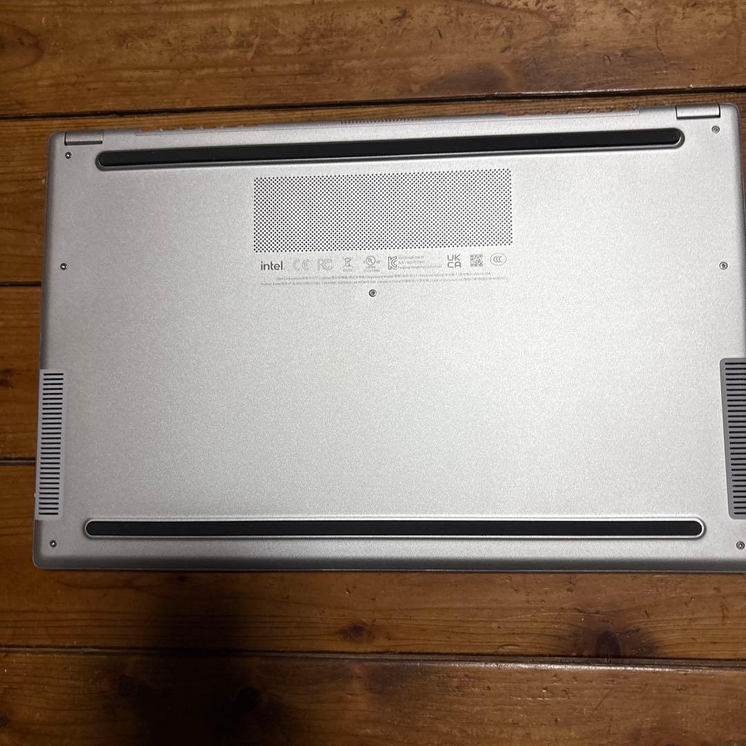 Intel NUC M15 Laptop Kit ジャンク品