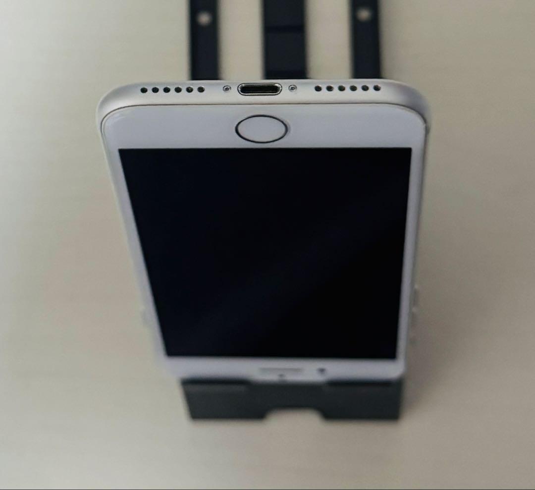 iPhone8 256GB シルバー SIMフリー