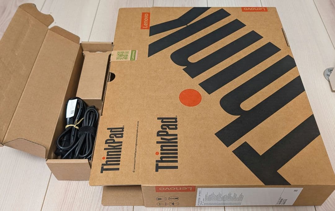 ThinkPadE14 2025 ビジ 32GB DDR5 1TB 7735HS