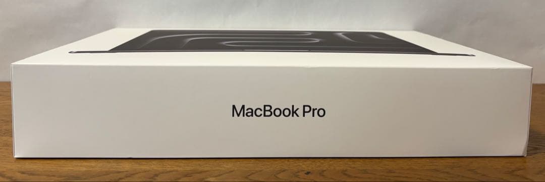 新品未開封　Apple MacBook Pro 14 (M5/24GB/1TB)