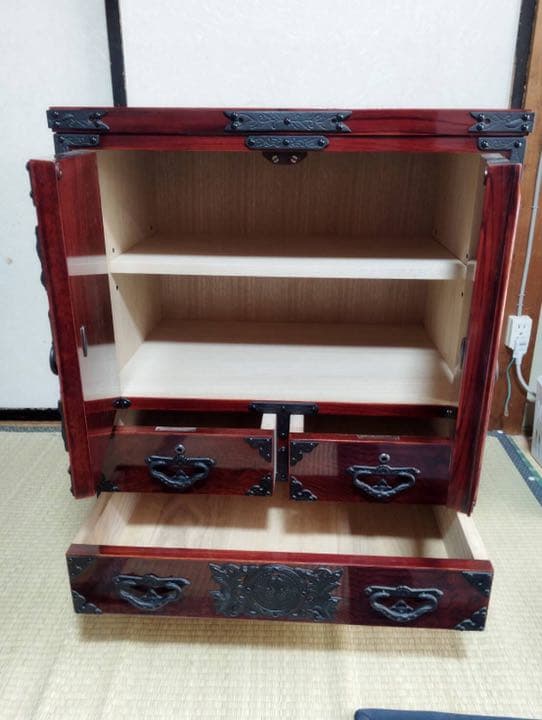 岩谷堂箪笥