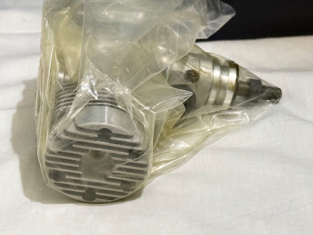 値下げ中★ラジコン飛行機エンジン O.S. MAX61VP ＆ KATOプロペラ