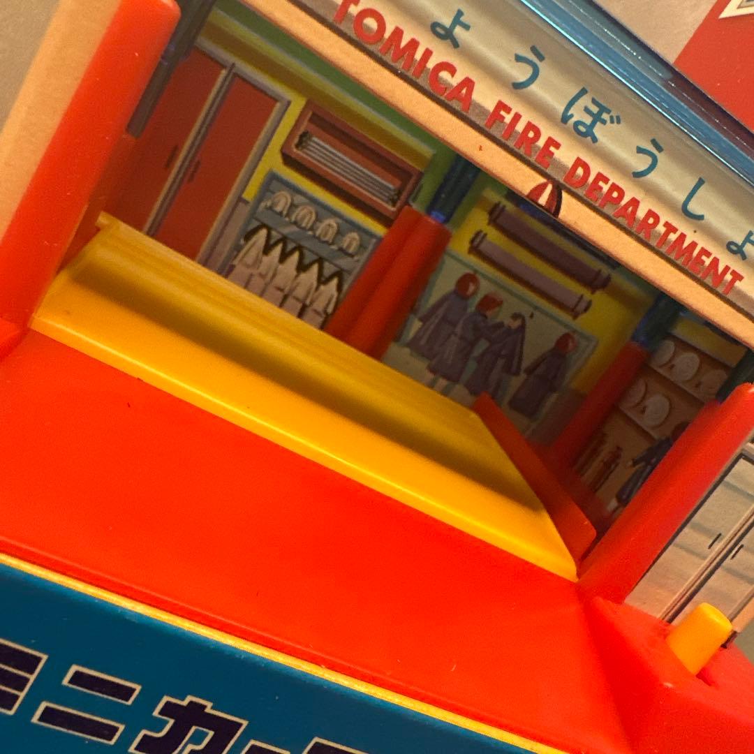 人気 トミー　ミニカーアクションシリーズ　トミカ消防署　希少　レトロ玩具