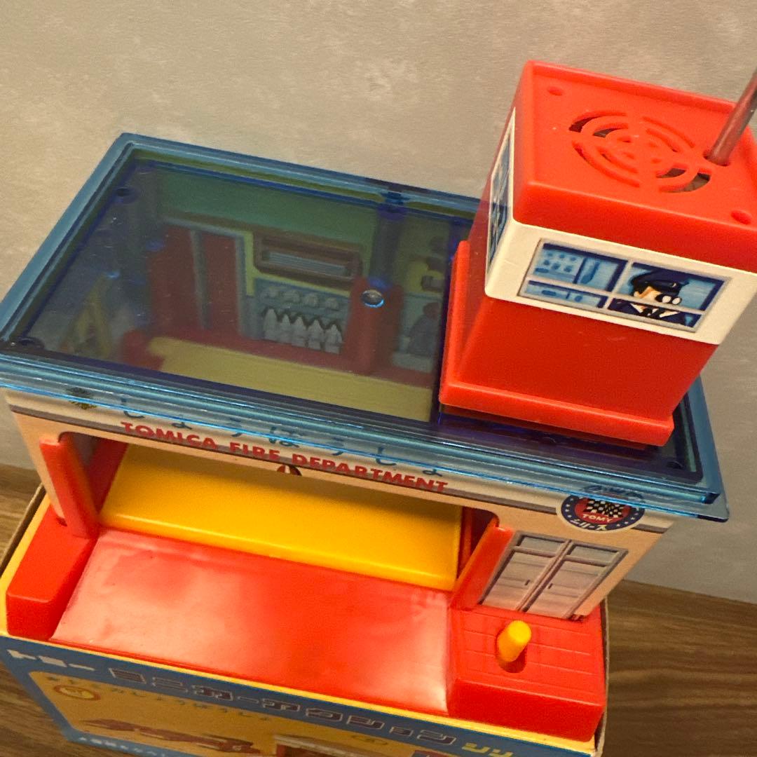 人気 トミー　ミニカーアクションシリーズ　トミカ消防署　希少　レトロ玩具