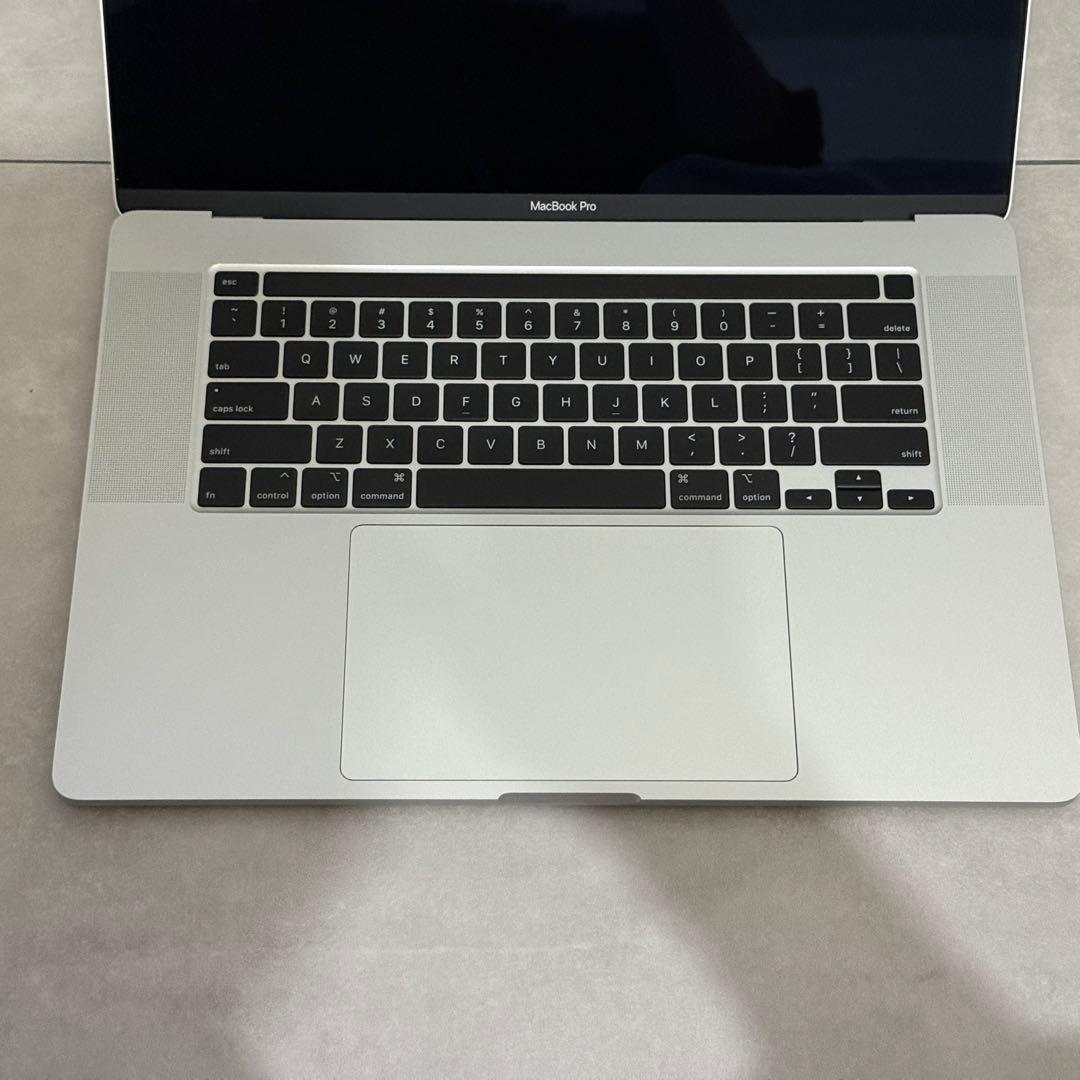 【美品】MacBook Pro 2019 16インチ シルバー US配列
