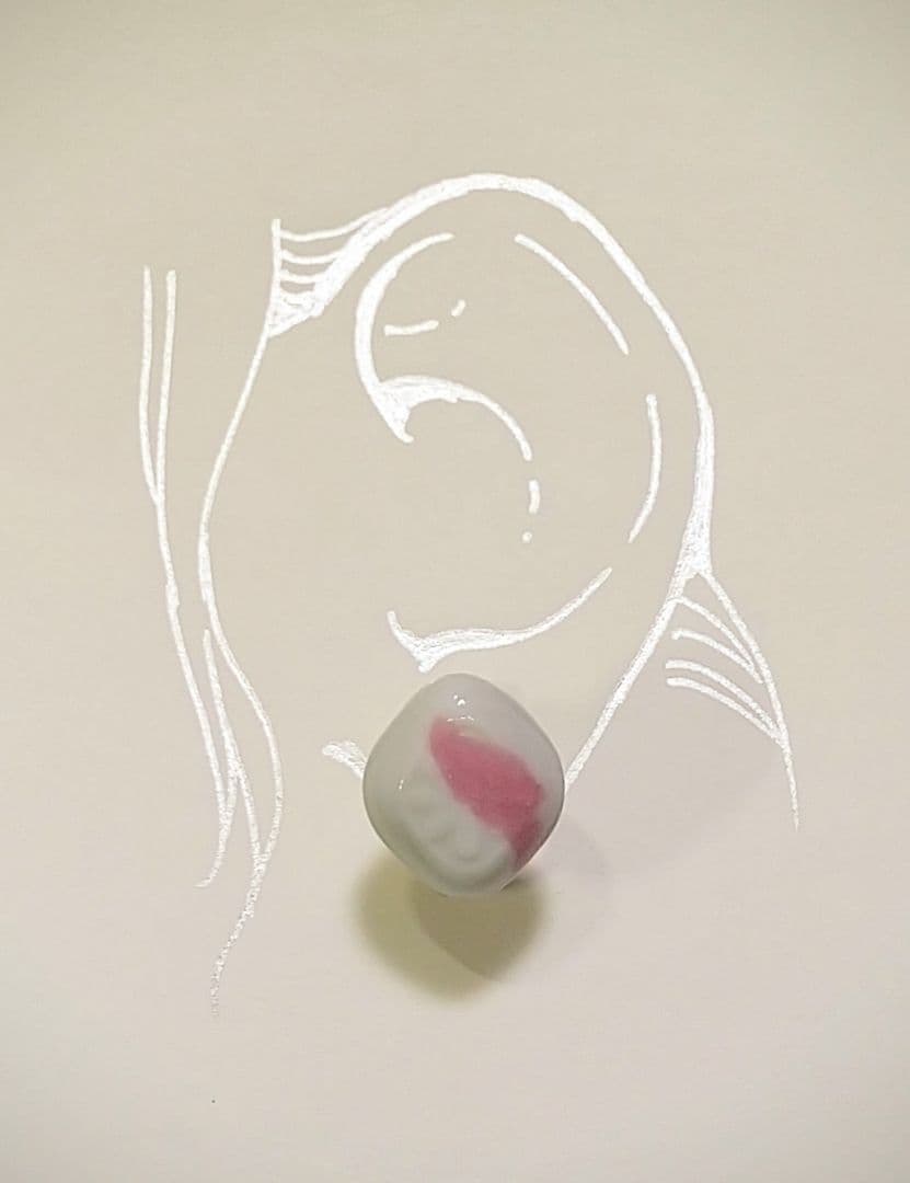 SOLD◆ハンドメイド イヤリング いちごミルクドロップ◆e2