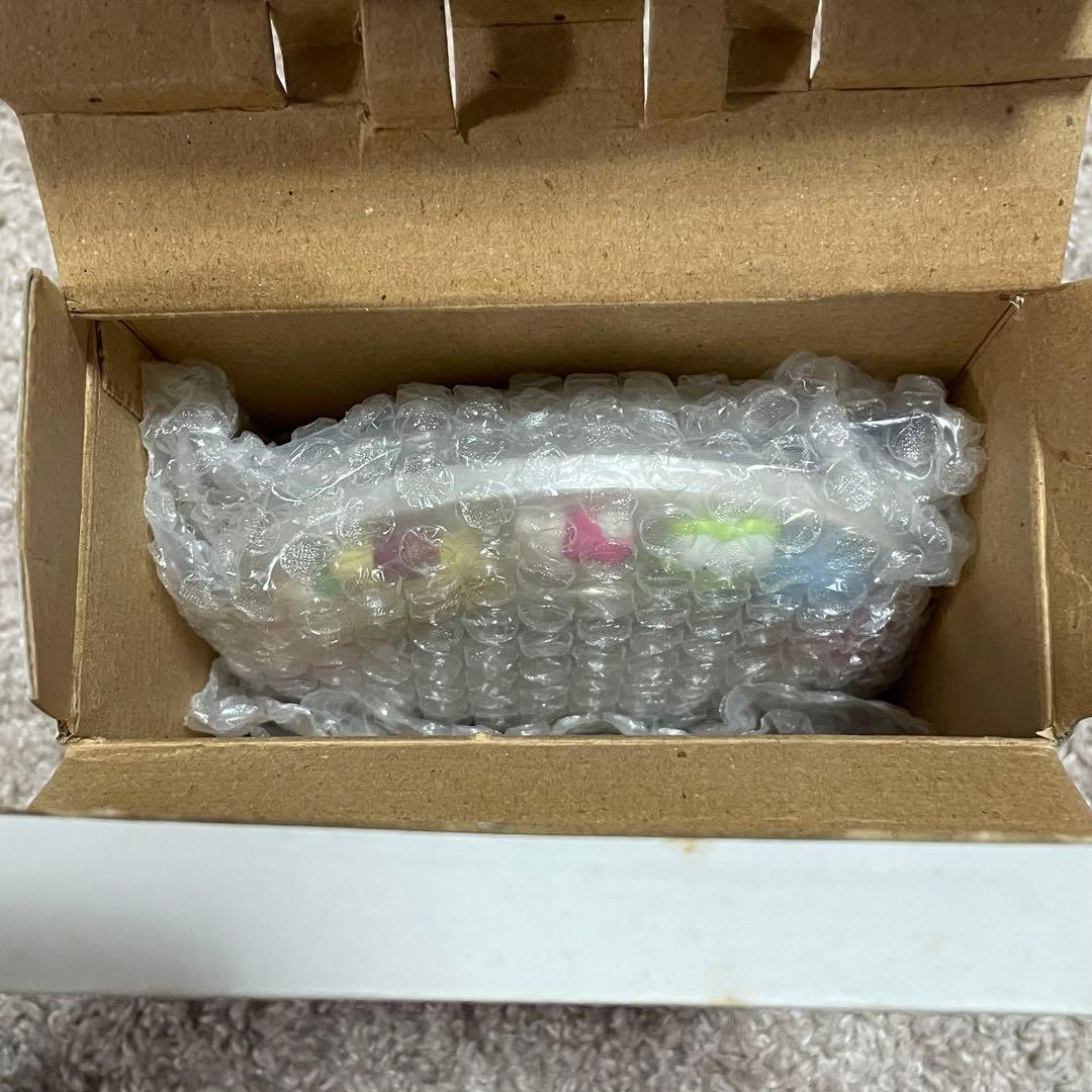 【未使用　非売品】1999年　キャラクターレリーフ　クロック　時計　ハローキティ