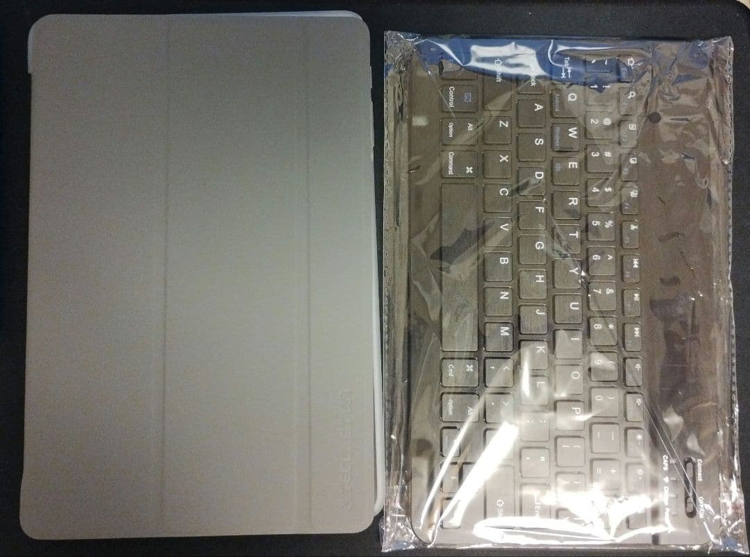 TECLAST タブレット ブルー 専用カバー、キーボード付き